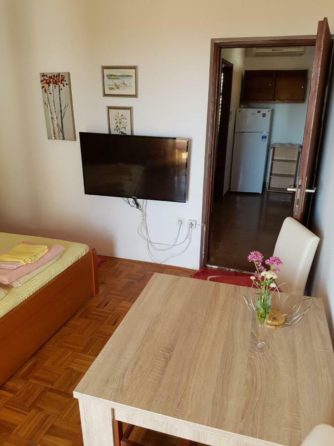 Apartmani Rosanda Petrčane Kültér fotó